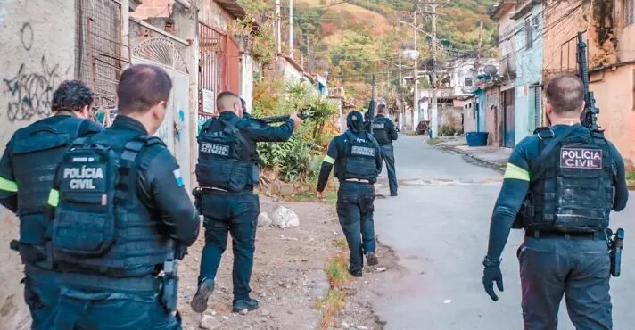 Operação investiga esquema de lavagem de dinheiro de facções com financiamento da Al-Qaeda